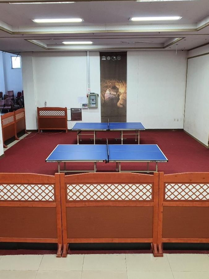 Arbon Youth Hostel & Resort Jeju Buitenkant foto