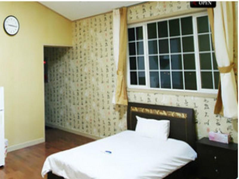 Arbon Youth Hostel & Resort Jeju Buitenkant foto